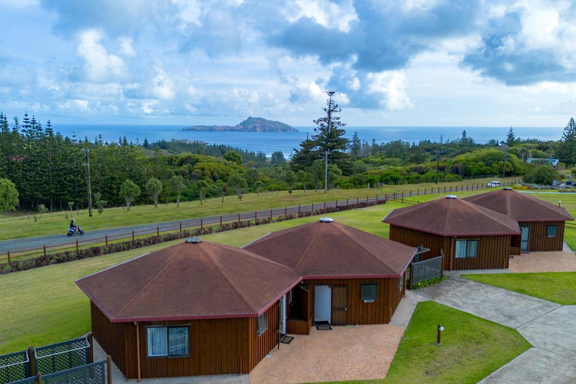 Ocean Breeze Cottages Burnt Pine Εξωτερικό φωτογραφία