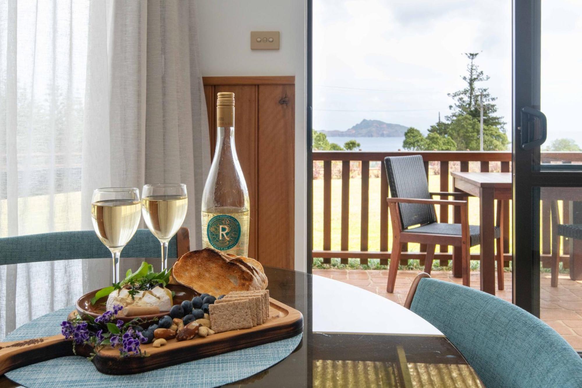 Ocean Breeze Cottages Burnt Pine Εξωτερικό φωτογραφία
